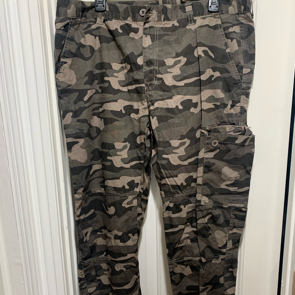 ACA cargo men’s camouflage pants
